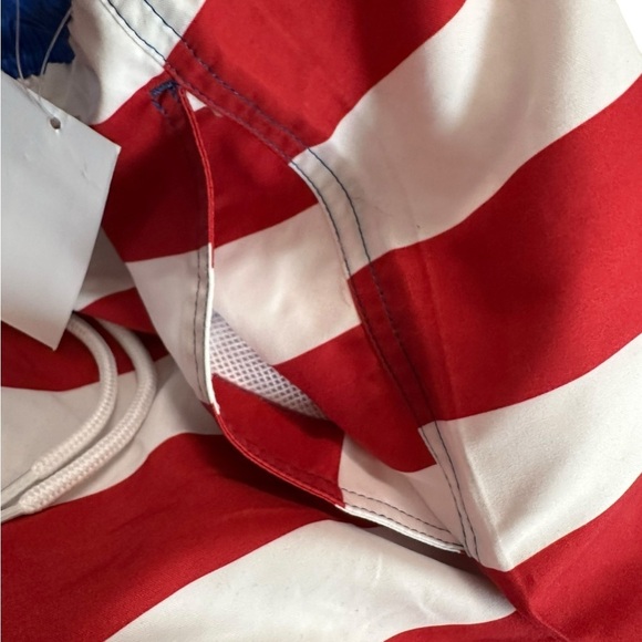 Walnut & 39th Men's Bioworld Elastic Waist American Flag Swim Shorts Size L NWT - Picture 14 of 16
